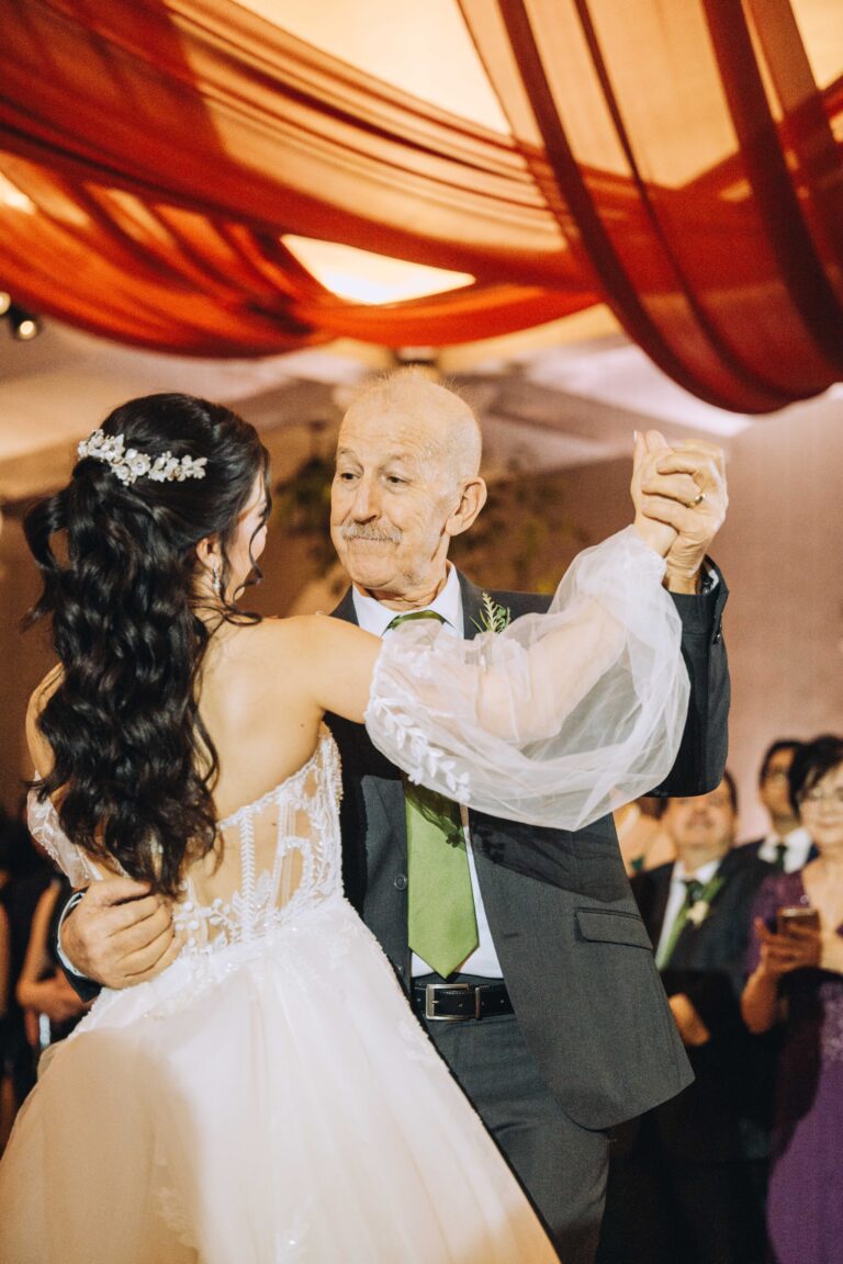 Abril y Juan